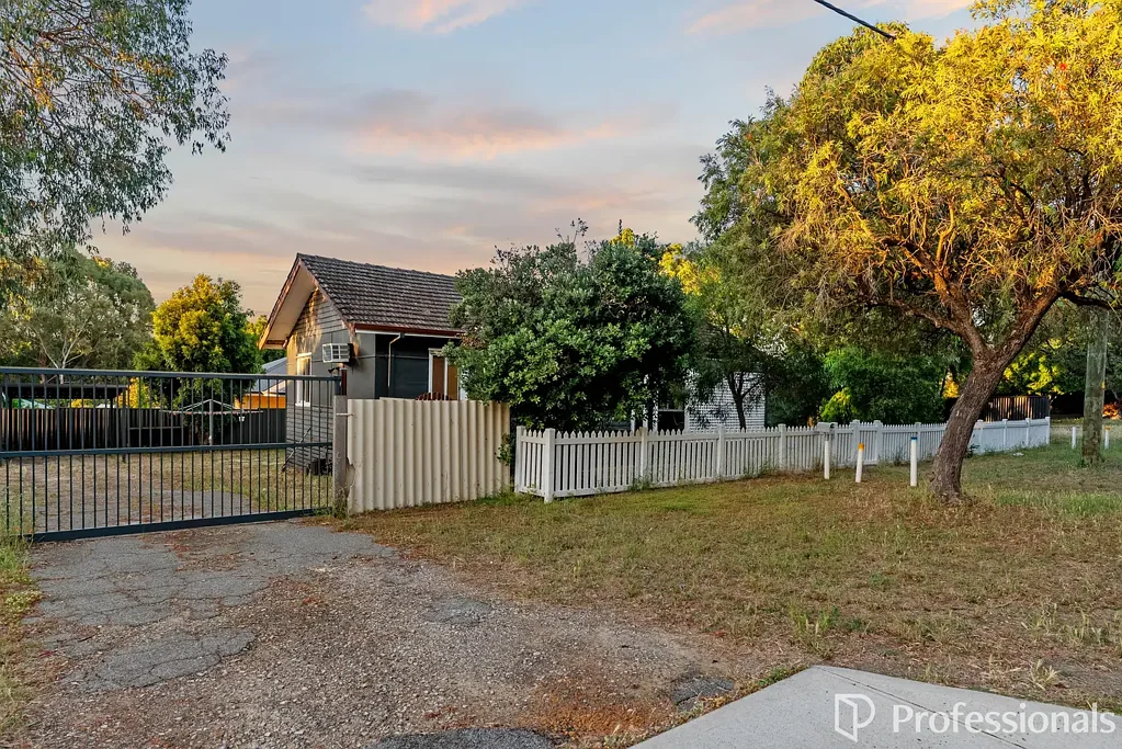 4 Munday Way, Medina, WA 6167