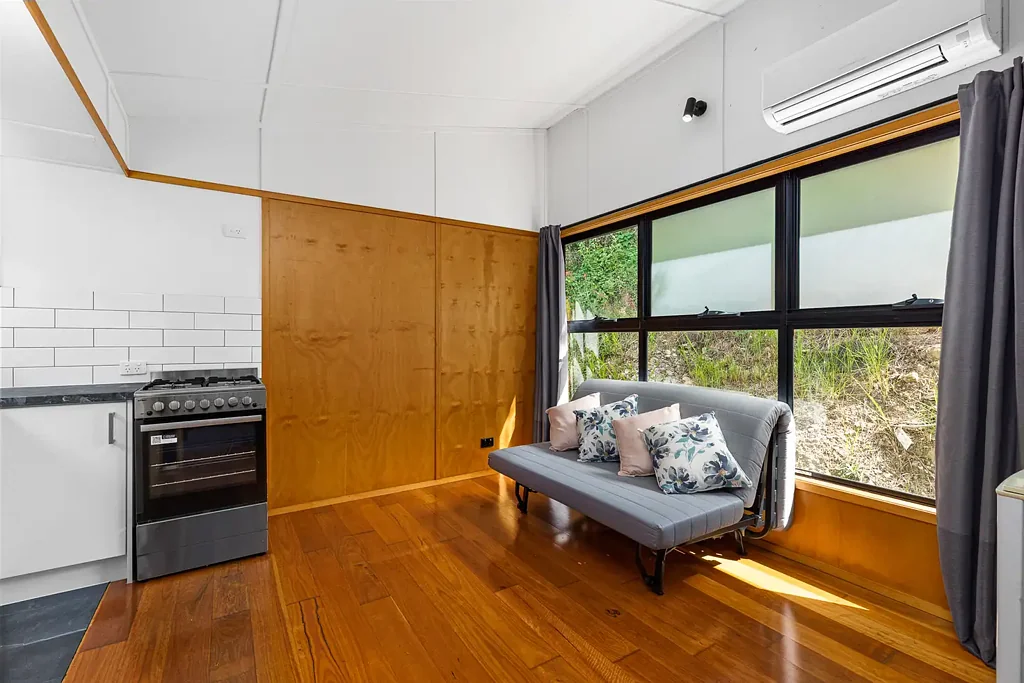 MODERN FLAT IN PRIME LOCATION