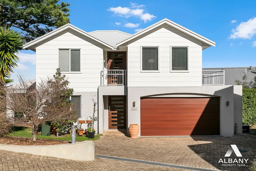 Port Albany 3房  PERFECT LOCK & LEAVE, STYLISH TOWNHOUSE