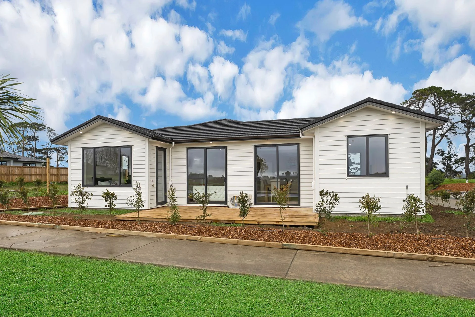 Glenbrook 4房  Contemporary living coastal charm
