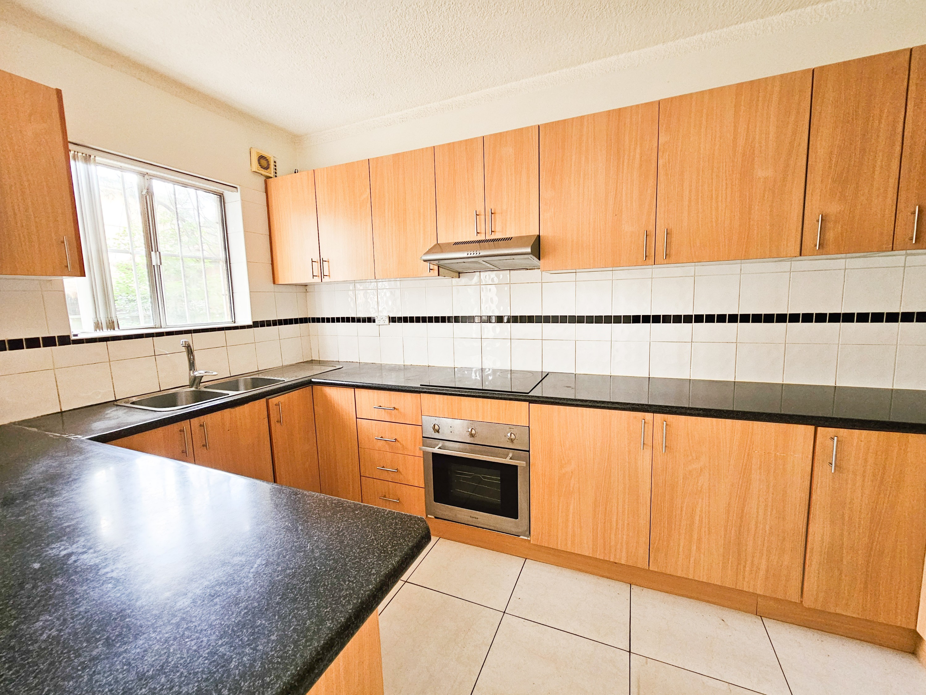 UNIT 1 24-26 FIFTH AV, CAMPSIE NSW 2194, 0房, 0浴, Unit