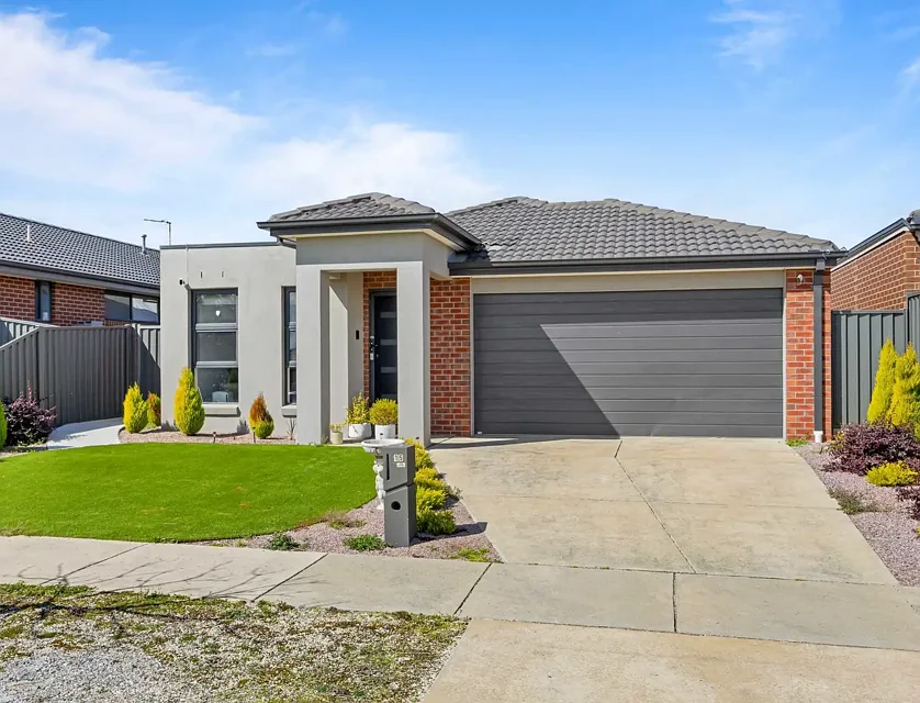 15 Marshall Road, Lucas, VIC 3350, 4房, 2浴, House