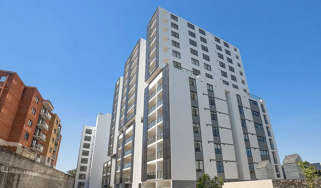 Modern Living in Prime Fairfield Location