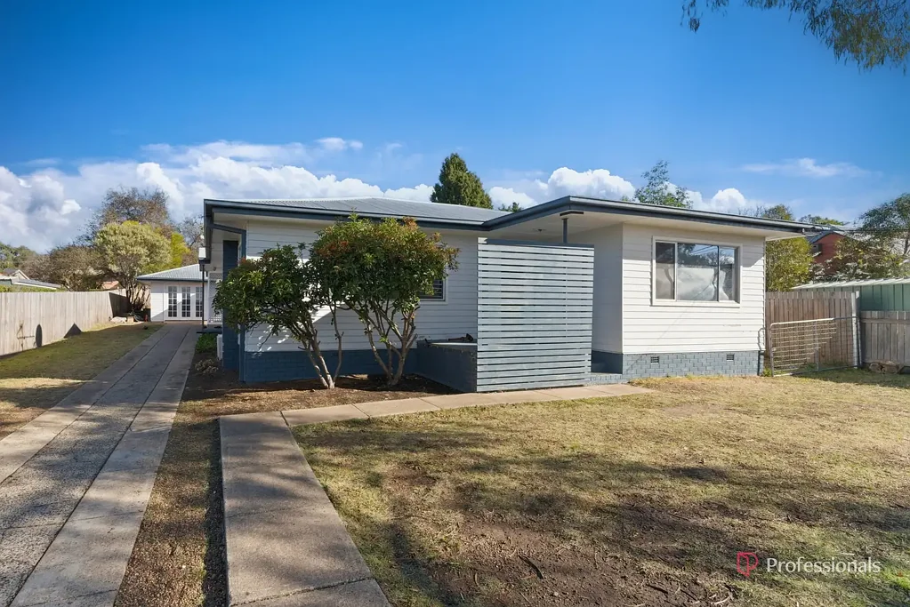 Armidale 5房  Versatile Family Living with Separate Studio