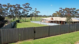 34 Russell St, Macarthur
