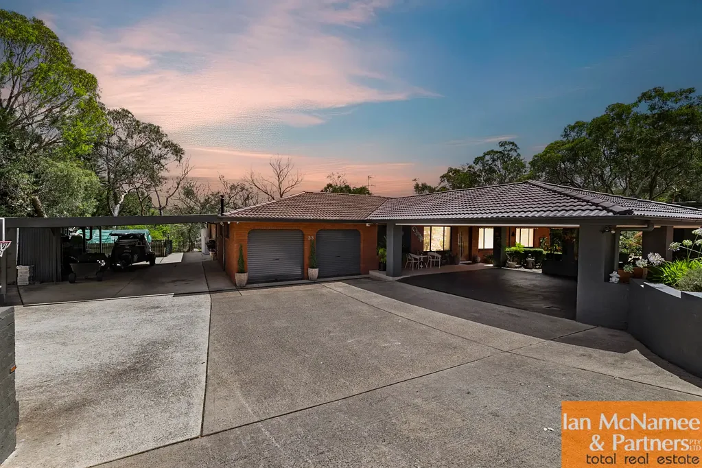 33 Severne Street, Greenleigh, NSW 2620