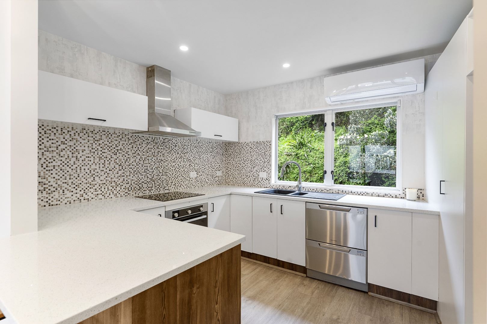 33/852 Mount Eden Road, Three Kings, Auckland, 2部屋, 1バスルーム