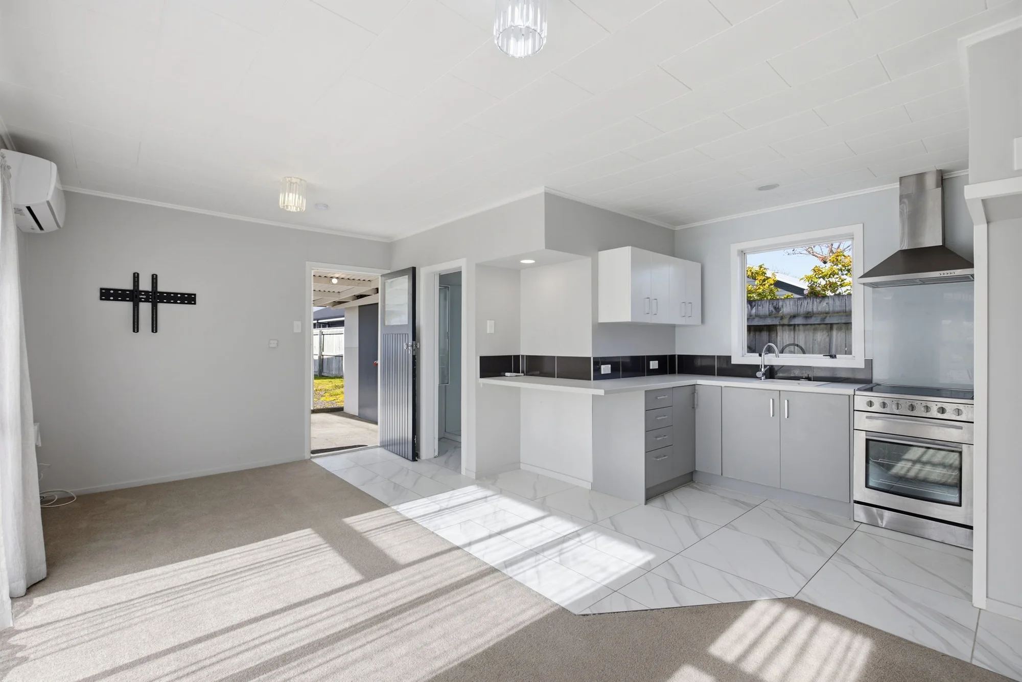 Feilding 2 Slaapkamer Extremely tidy first home/investment