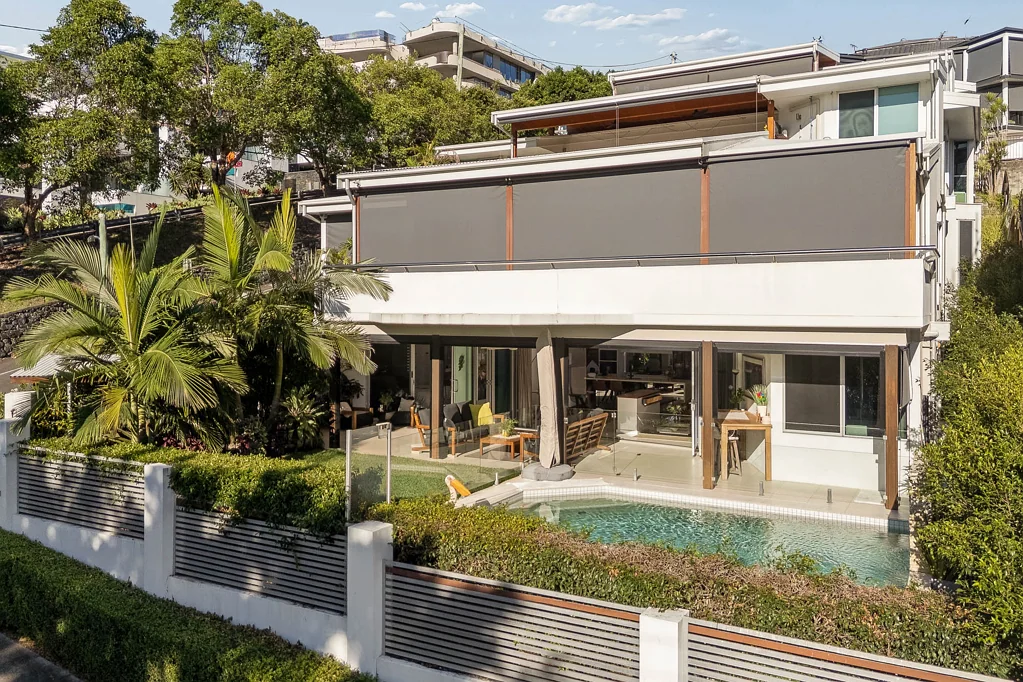 Balmoral 3Phòng ngủ 248sqm Whole Floor with Private Pool & Lawn