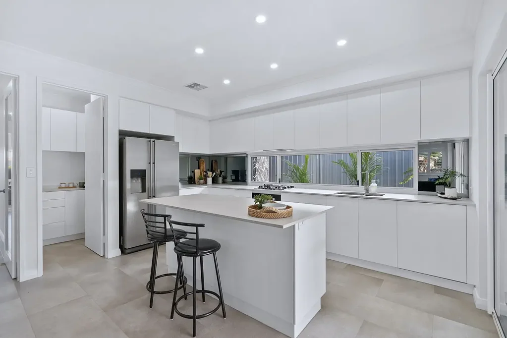 1 Angus Court, Duncraig, WA 6023