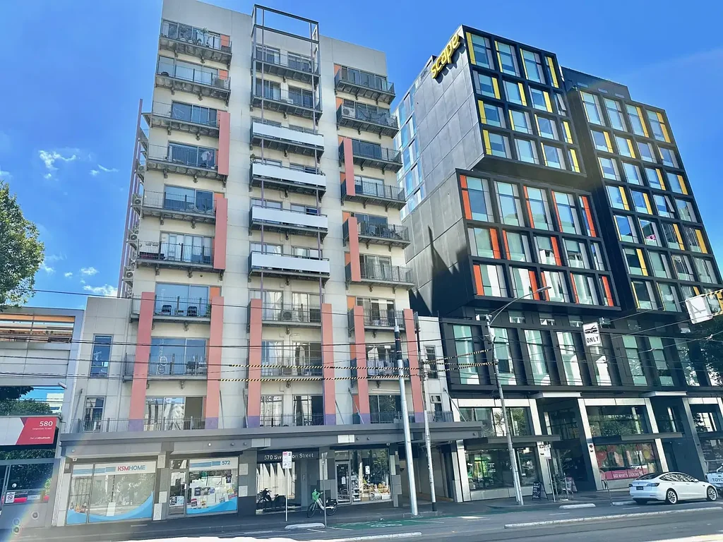 FULLY FURNISHED WALKING DISTANCE TO CBD