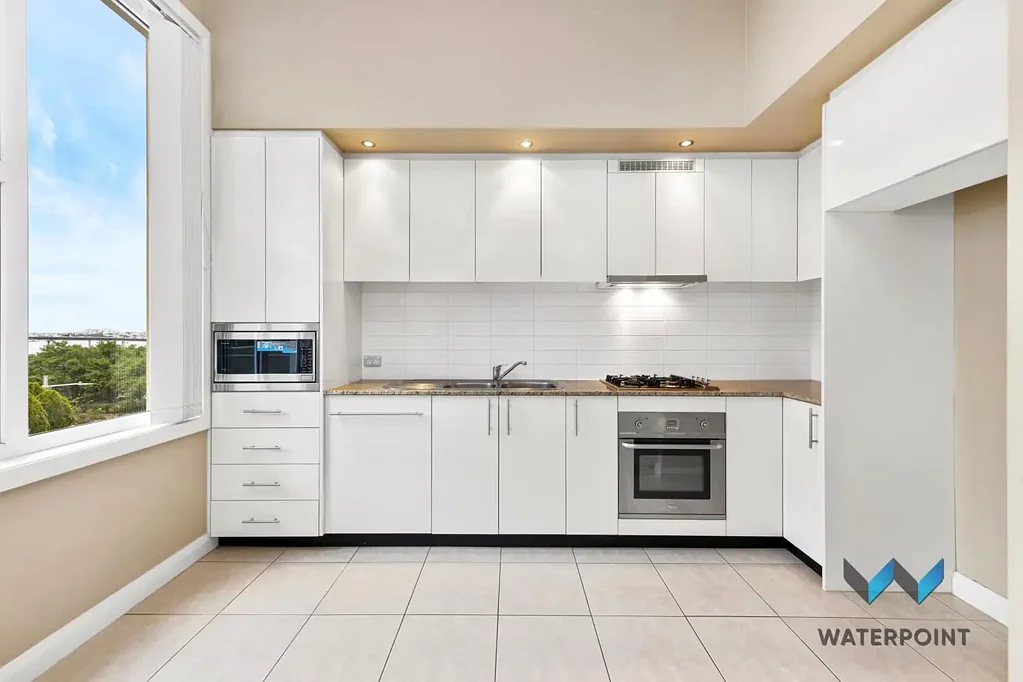 Affordable one bed in Waterfront Apartment in Meadowbank