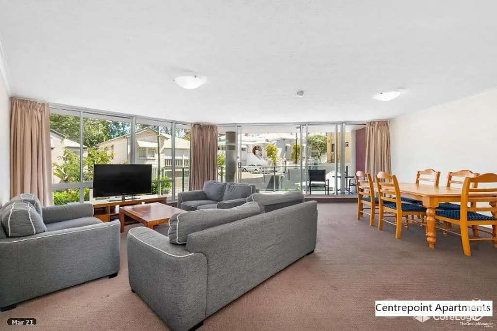 Spacious 3-Bedroom Apartment in Prime Location