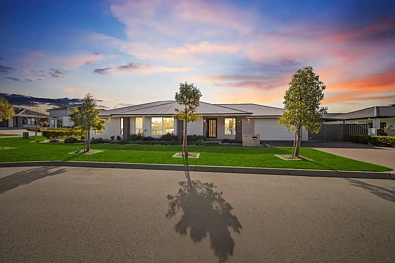 Googong 4房  Contemporary Family Living with Style, Space & Functionality