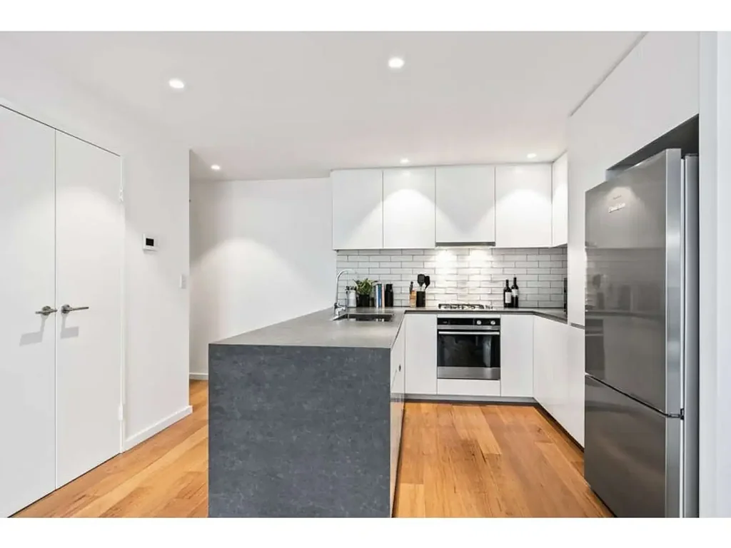 Turrella 1 Bedroom Courtyard apartment creates Indoor/Outdoor Sanctuary...