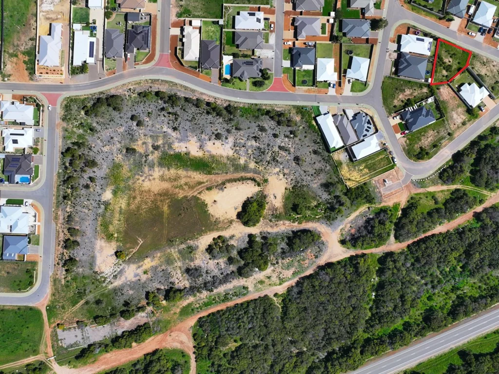 4 Lily Street, Wandina, WA 6530