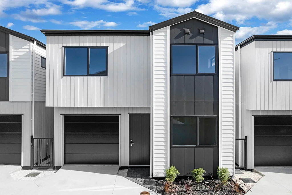 Lot 3/25 La Perouse Street, Botany Downs, Manukau City, Auckland
