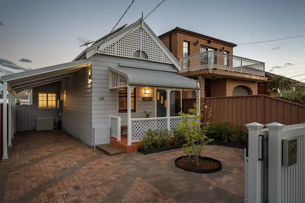 Bexley 3ਬੈੱਡਰੂਮ Hamptons Style with Modern Family Comfort