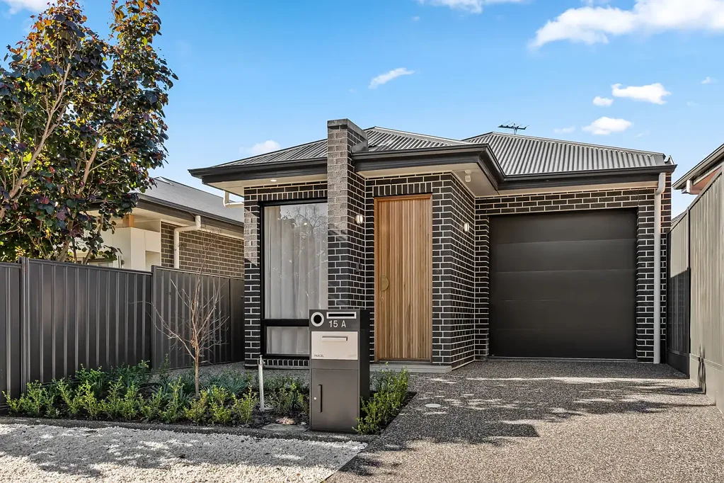 Hectorville 3 Slaapkamer MODERN LIVING BEAUTIFULLY REIMAGINED – RECENTLY COMPLETED THREE-BEDROOM HOME WITH HIGH-SPEC SELECTIONS AND ARCHITECTURAL FLAIR