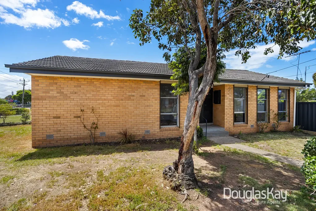Family Home - Convenient Location