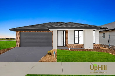 Officer 4 Slaapkamer Brand-New Elegance Meets Effortless Living in Sought-After Officer North..!!
