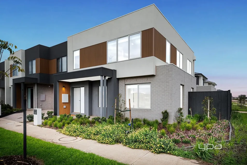 Aintree 4غرفة نوم Park-Facing Family Excellence with Modern Style, Space & Convenience