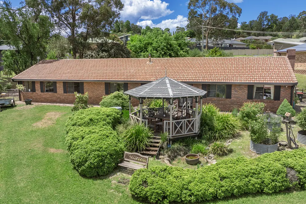 10 - 12 Jackes Street, Armidale, NSW 2350