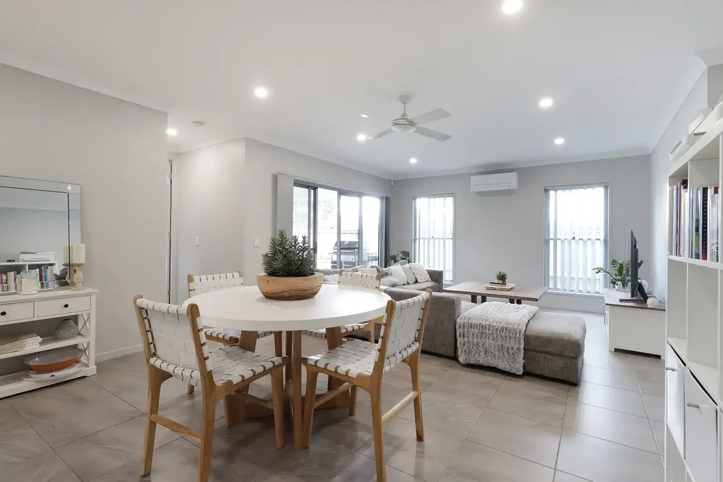 DELIGHTFUL 3-BEDROOM FAMILY HOME
