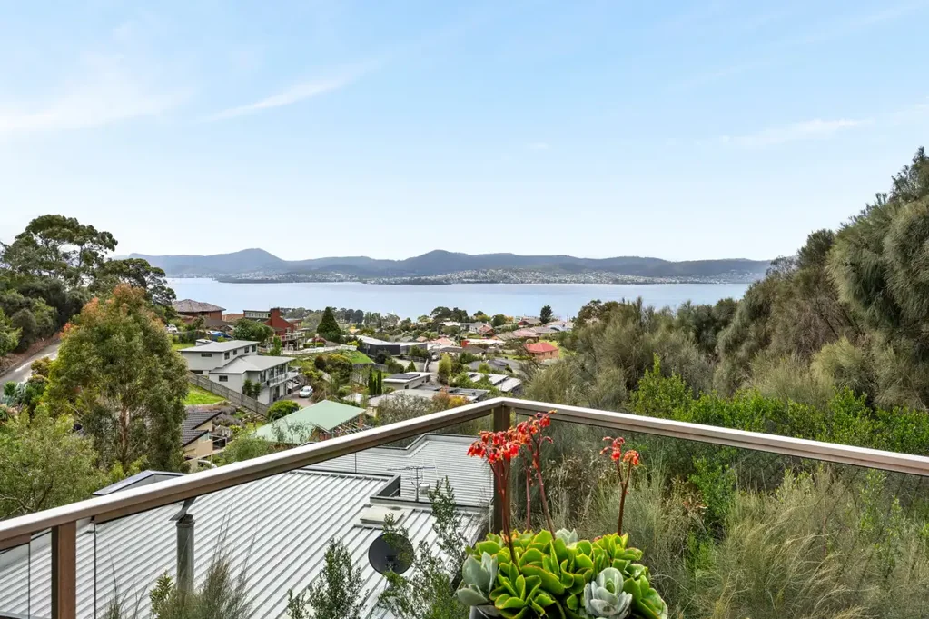 22 Gardenia Grove, Sandy Bay, TAS 7005