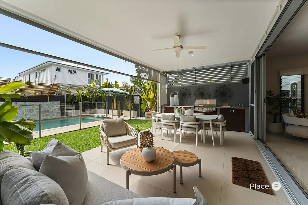 Hawthorne 5Zimmer Exclusive River Avenue Living: A Pristine, Move-In Ready Luxury