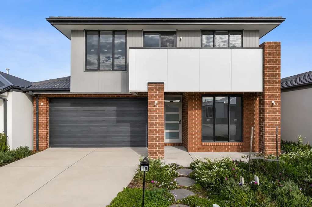 Armstrong Creek 4Zimmer Stylish, Low-Maintenance Home in Prime Location