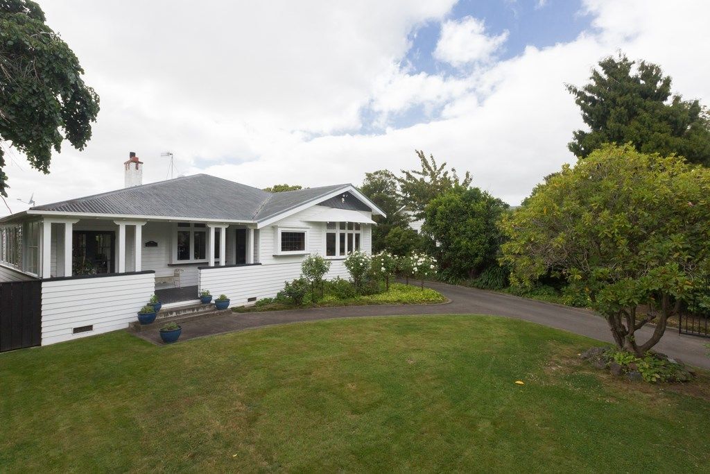 27 Batt Street, West End, Palmerston North, 3 phòng ngủ, 2 phòng tắm