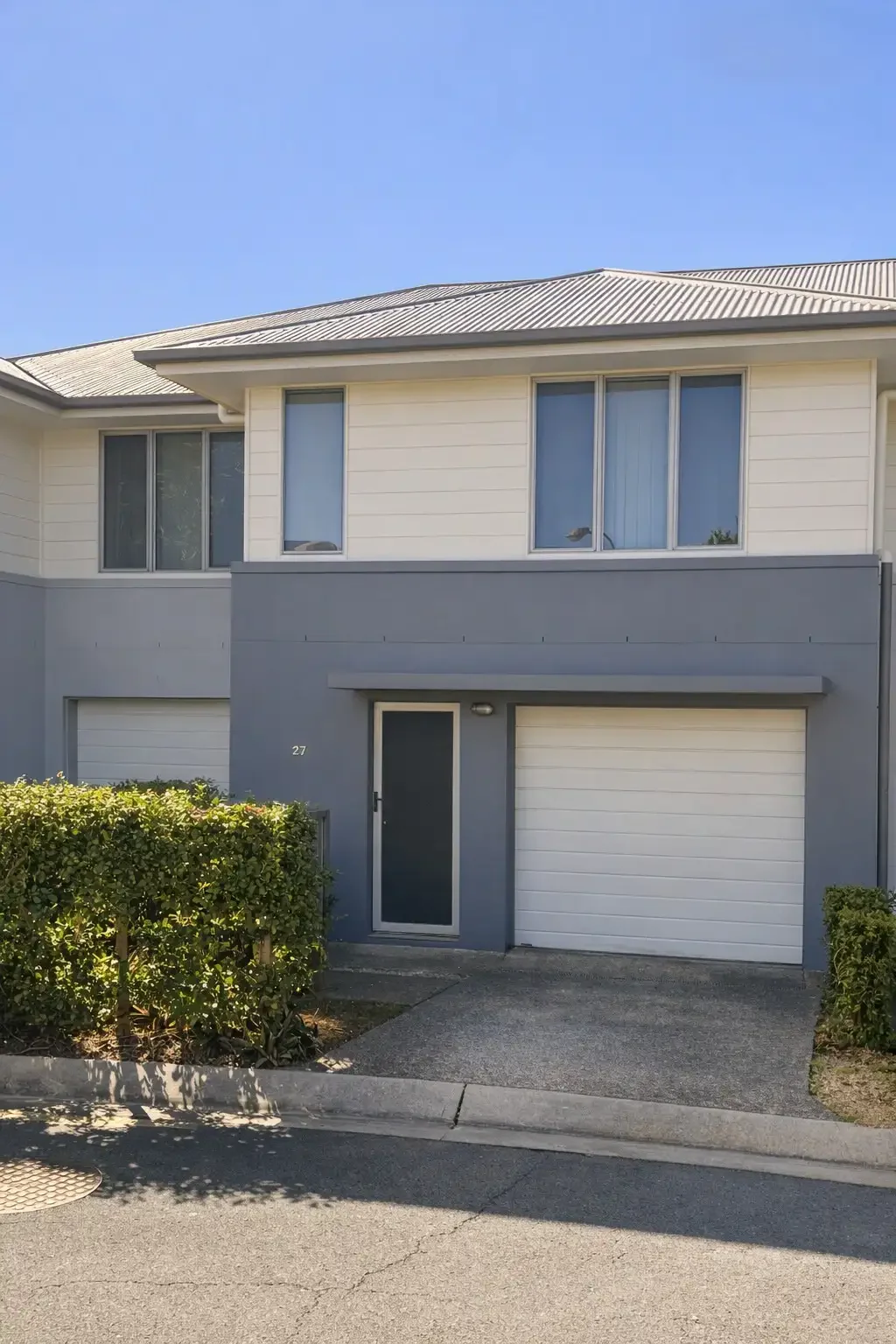 3-BEDROOM TOWNHOUSE FOR RENT