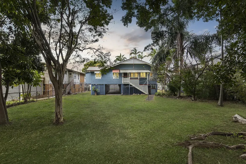 Northgate 3Habitaciones Timeless Queenslander Charm with Exceptional Potential