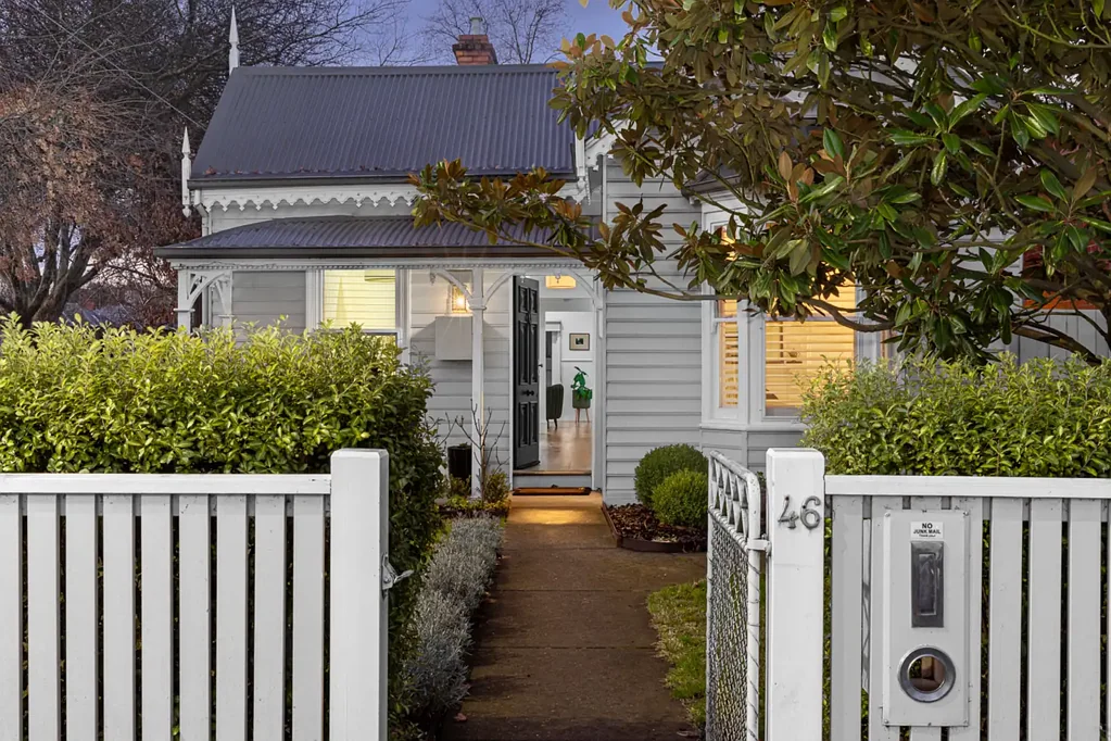 Ballarat Central 5房  Timeless Victorian Elegance in the Heart of Ballarat Central