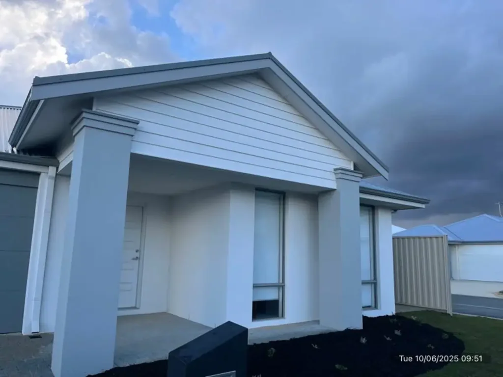 Modern 4 x 2 Rental Home in Alkimos