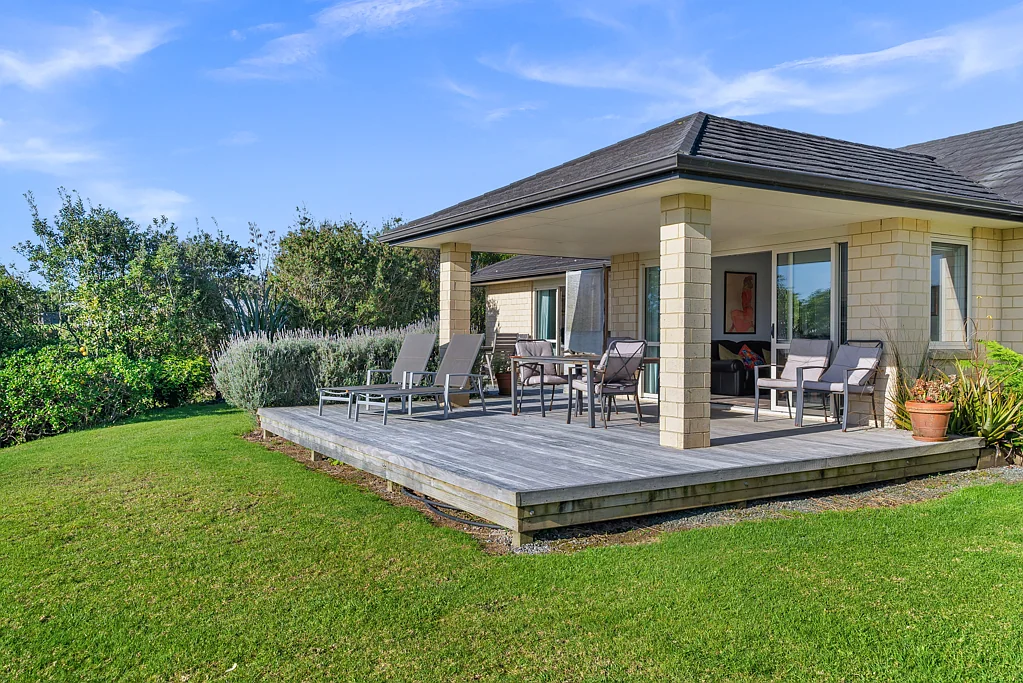 Mangawhai 3Moenga A Real Treat!
