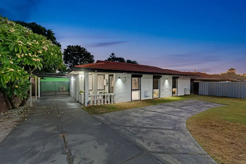 564 Beach Road, Hamersley, WA 6022