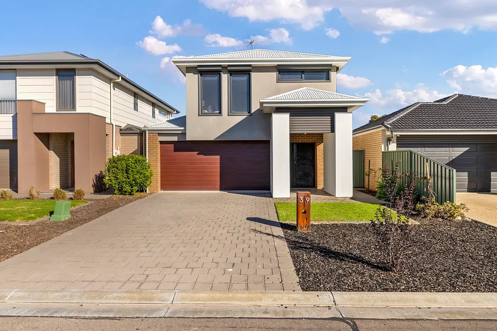 Parafield Gardens 4ਬੈੱਡਰੂਮ Elegant Living Awaits at 39 Mahogany Circuit, Parafield Gardens!