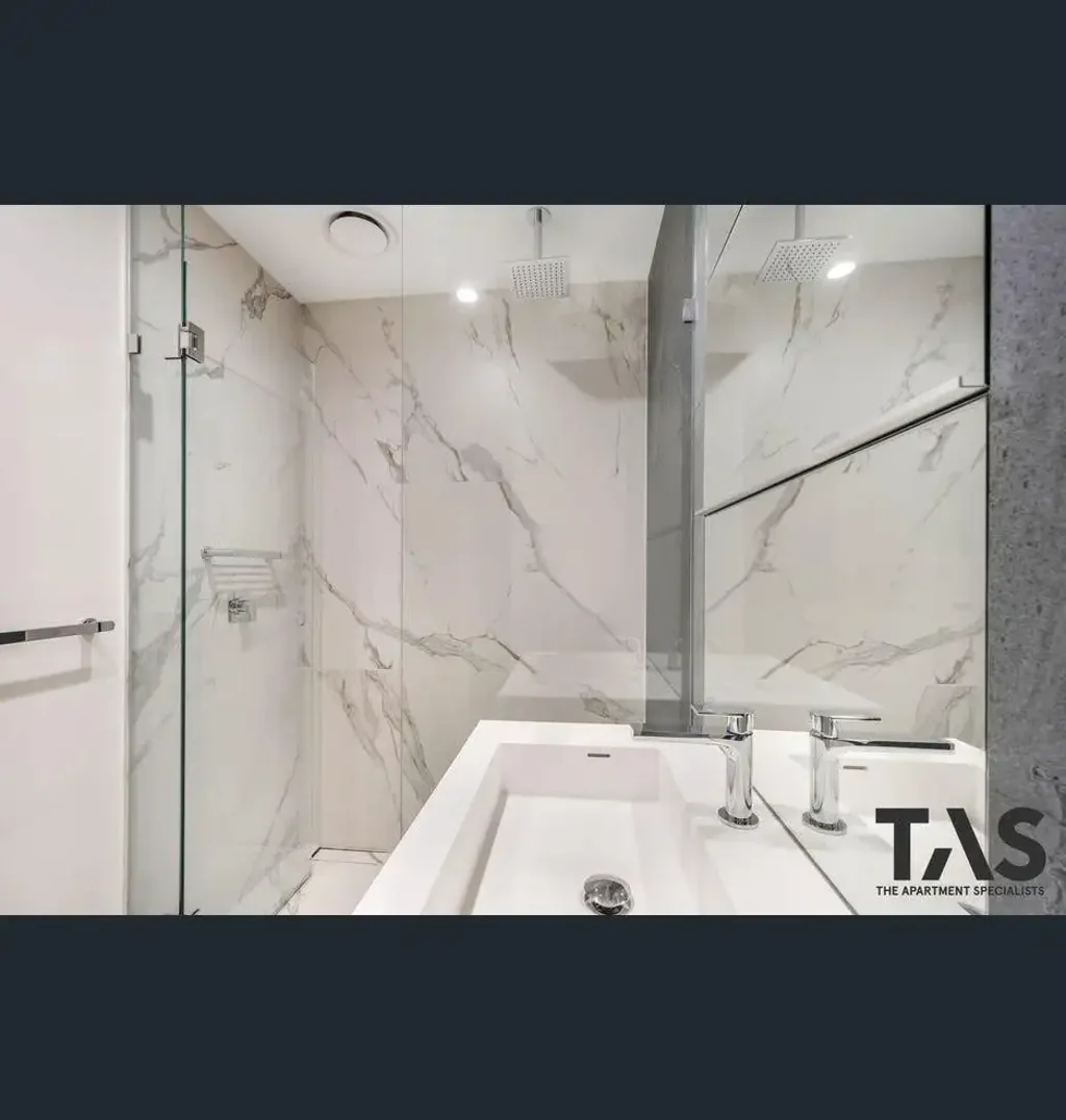 2BED, 1BATH, 1 CARPARK APARTMENT IN ESQUIRE!