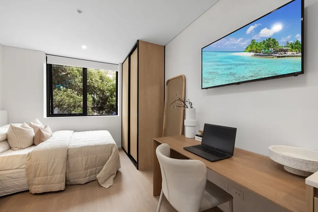 Brand NEW | Fully Furnished Studio | All Bills Included | Canvas Perks | Central Kingsford