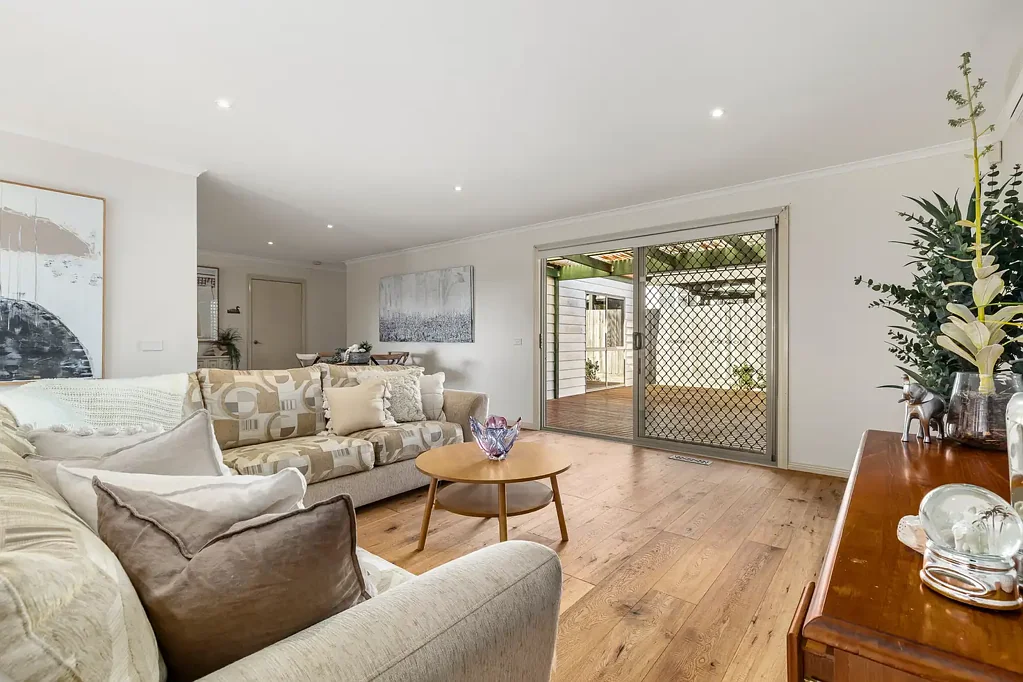 Mornington 2कमरा Cottage Style Home in Mornington Close To Everything!
