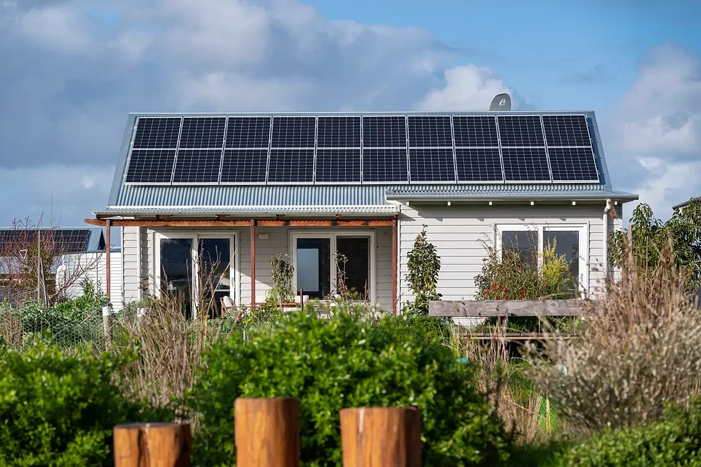 Witchcliffe 2 Bedroom Sustainable Living at its Finest!