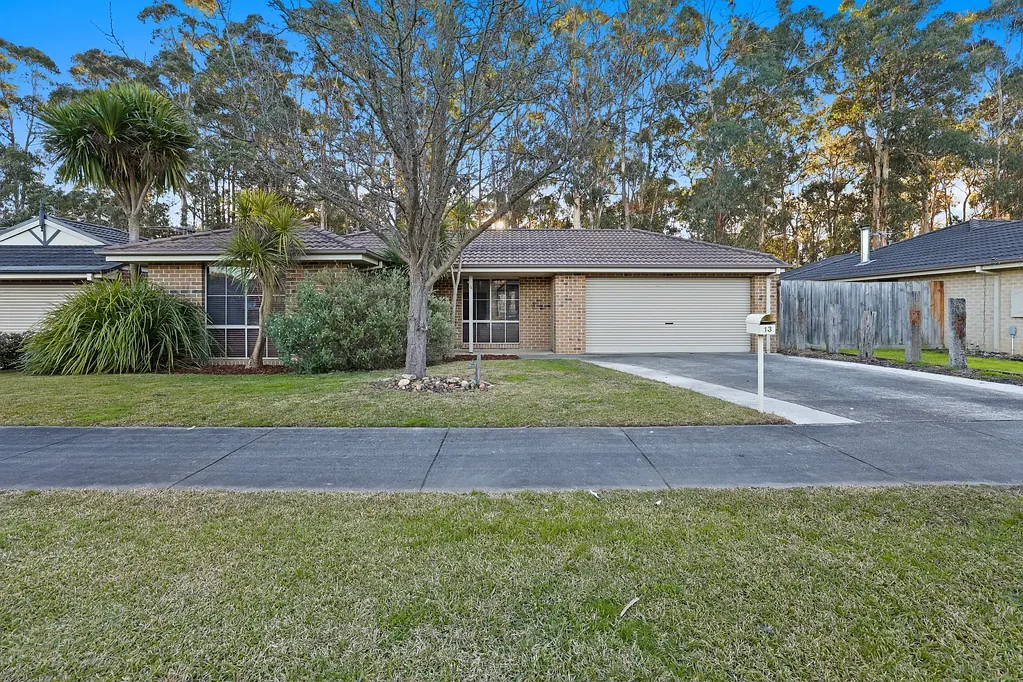 Drouin 4房  WELL PRESENTED HOME PLUS BONUS SHED