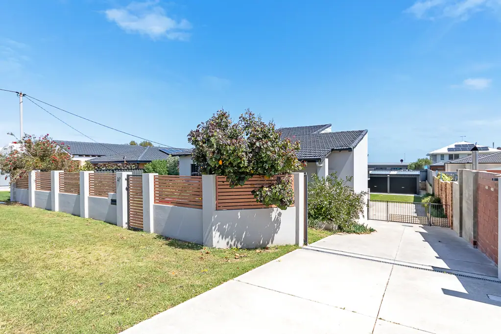 27 McPharlin Avenue, Quinns Rocks, WA 6030