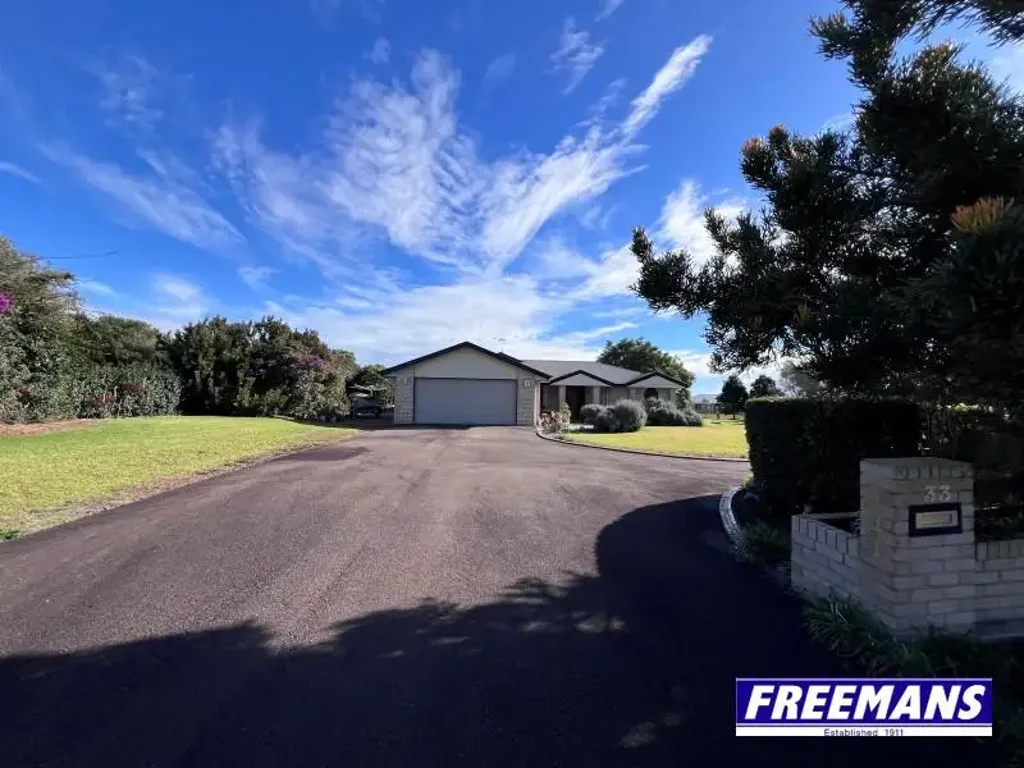 Kingaroy 4ਬੈੱਡਰੂਮ 5,239m2 allotment & very private residence