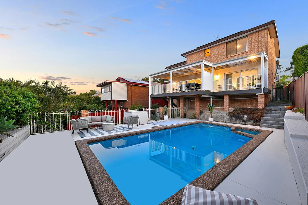 Little Bay 5ਬੈੱਡਰੂਮ Expansive Family Home with New Architect Designed Renovations, Pool & Stunning City Views