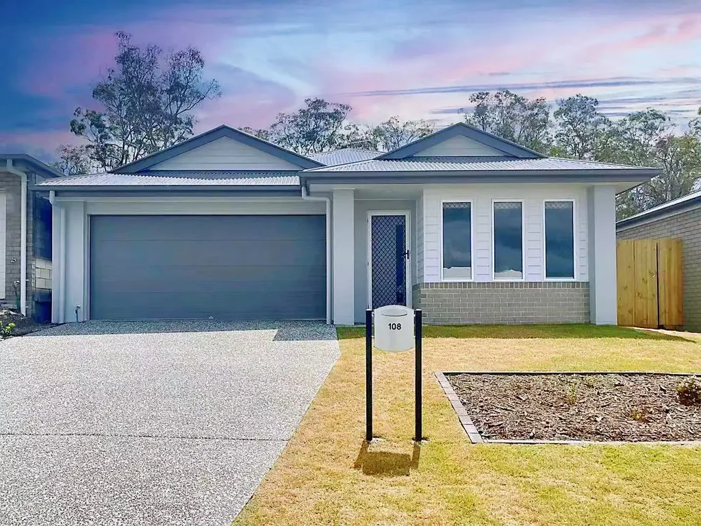 Park Ridge 4Kwarto Modern, Low-Maintenance Home in Sought-After Family Location