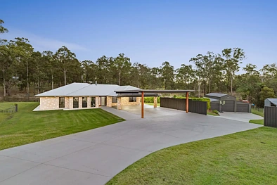 Pie Creek 4 Slaapkamer A Lifestyle Property with a Shed Worth Bragging About