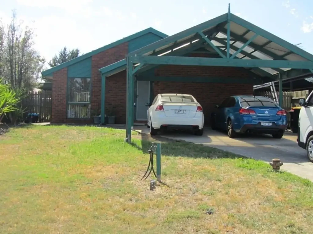 7 Momba Close, Kurunjang, VIC 3337, 3房, 2浴, House